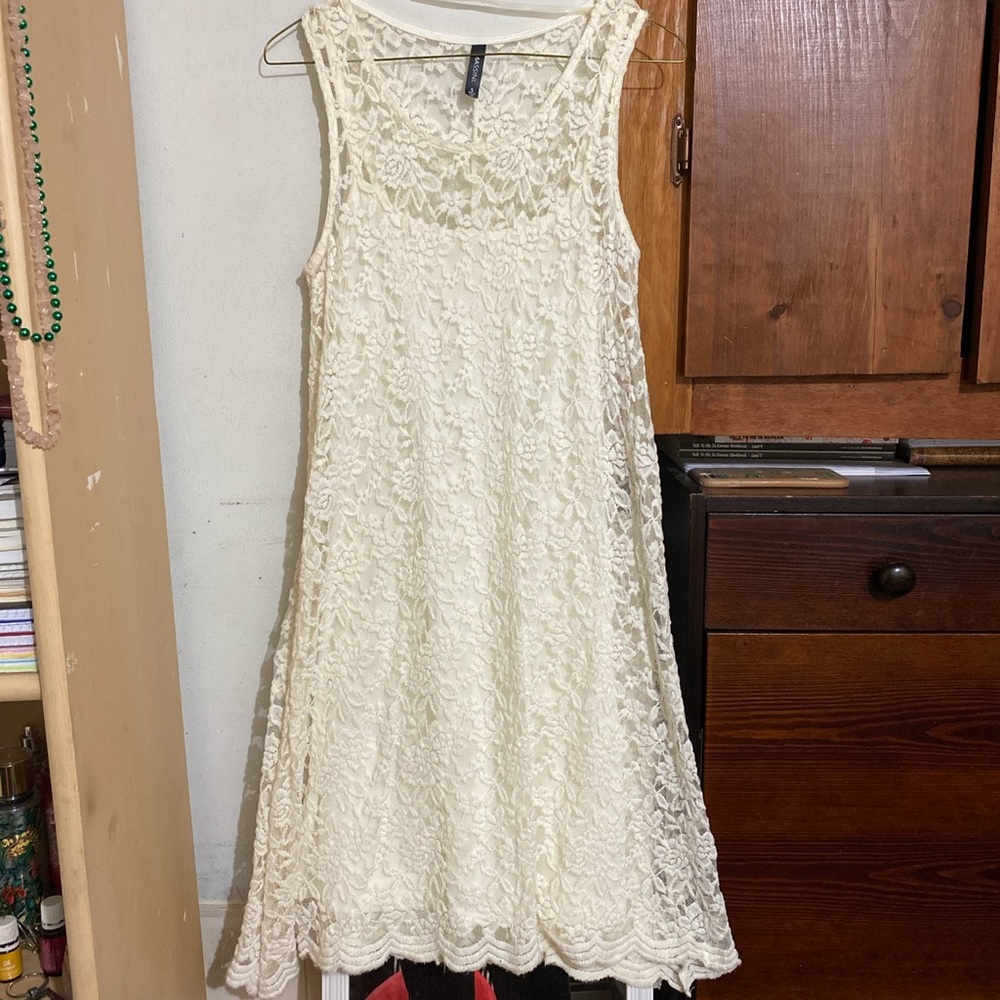 White lace dress
